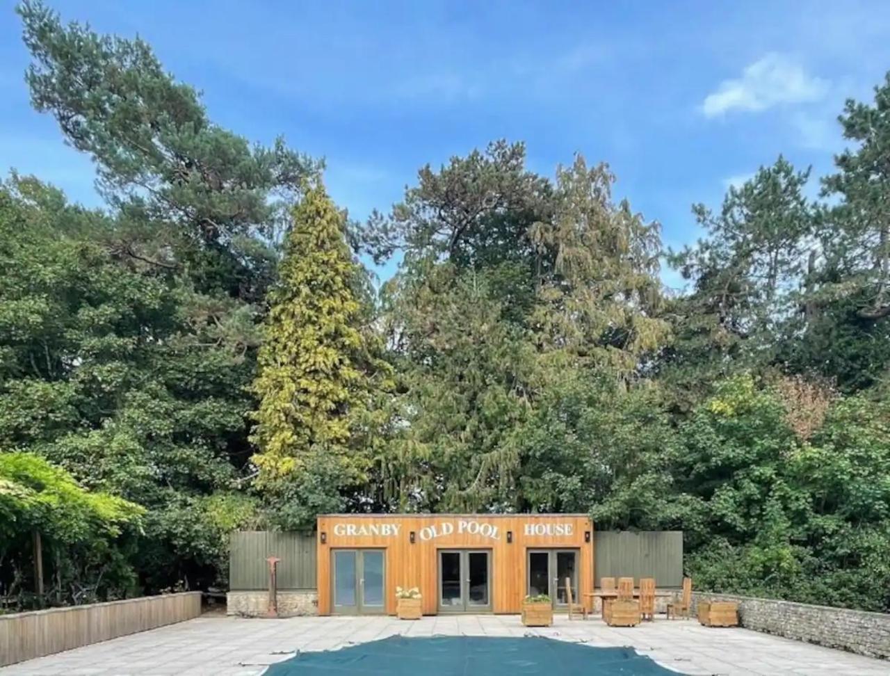 Apartamento Granby Estate The Old Pool House Bradford-On-Avon Exterior foto