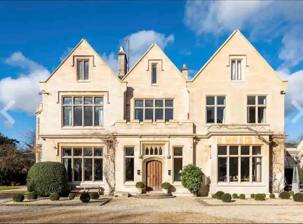 Apartamento Granby Estate The Old Pool House Bradford-On-Avon Exterior foto