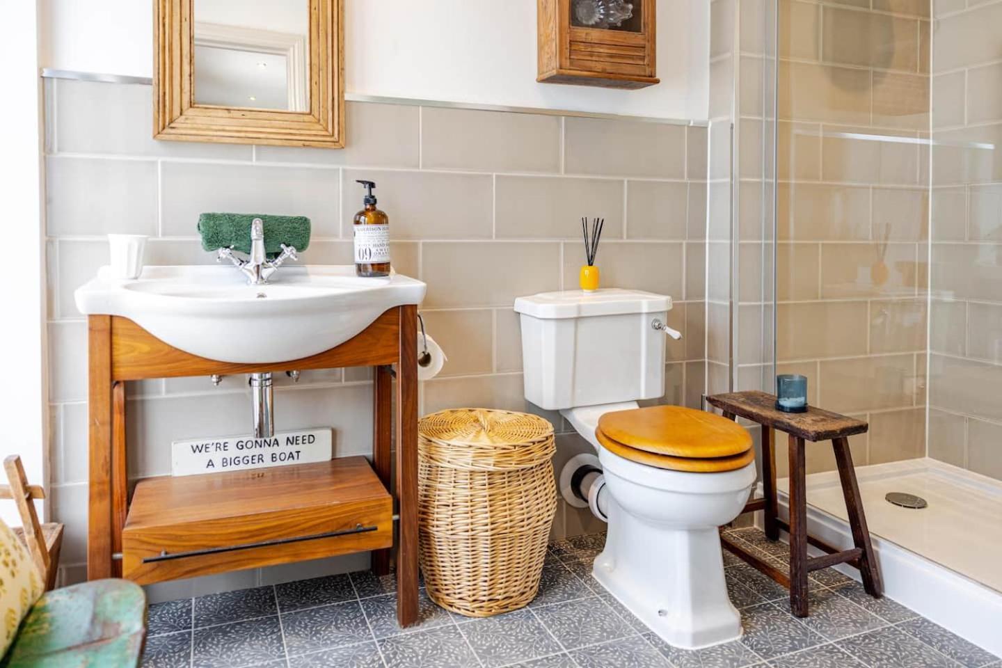 Apartamento Granby Estate The Old Pool House Bradford-On-Avon Exterior foto